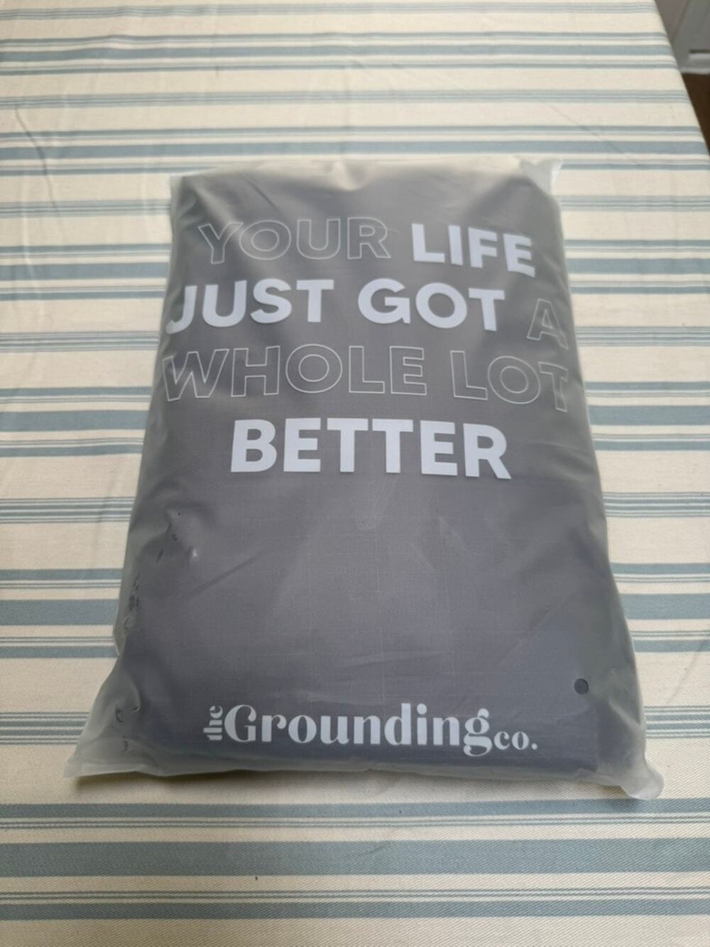 The Grounding Co. Grounding Fitted Sheet — Queen Gray (NEW, cord included)